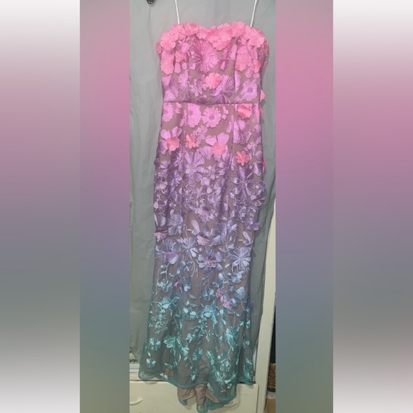 Elliatt Bella Gown NWT - Picture 5 of 8